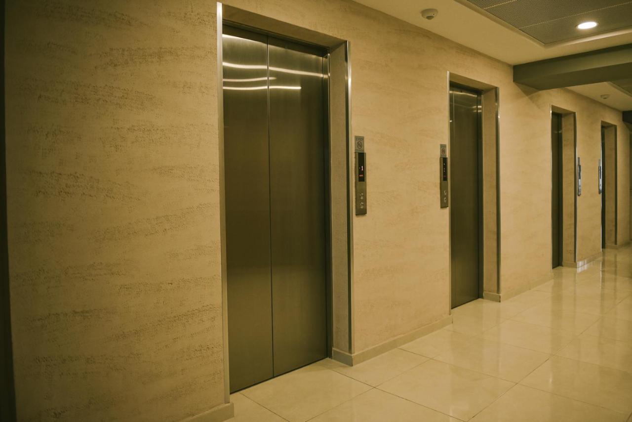 Sky Deluxe 2 Fitness & Spa Üsküp Dış mekan fotoğraf